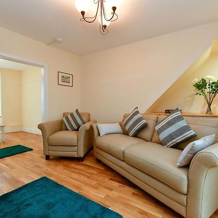 Just Stay Wales - Castle Square Cottage, Mumbles エクステリア 写真